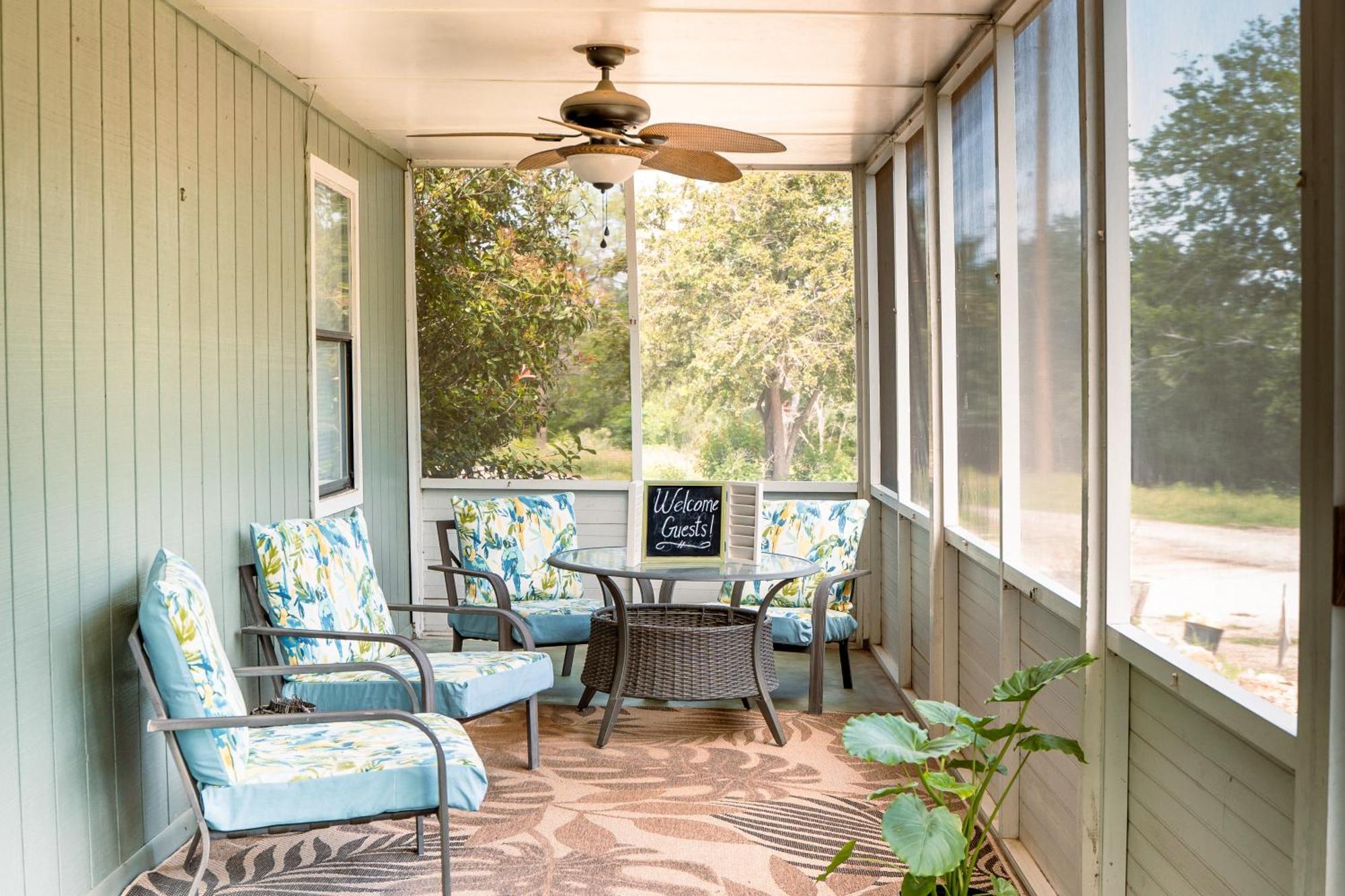 Hadley'S House - A Country 3 Bdrm With Screened-In Porch New Braunfels Exterior photo